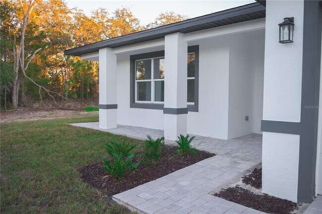 Building Photo - 10034 N Darwin Way