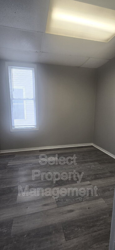 Building Photo - 435 Greenwood Ave