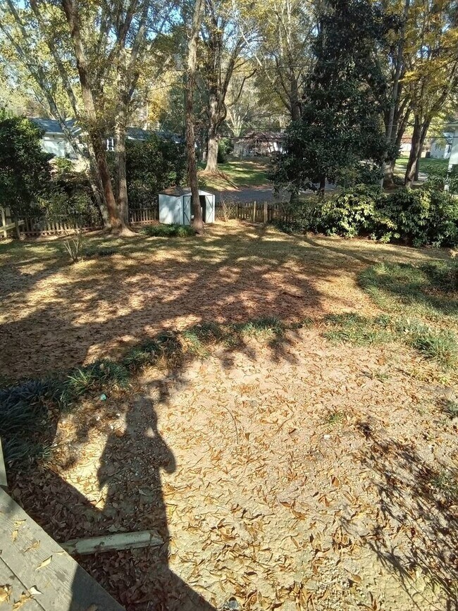 Building Photo - Beautiful Ranch Home in South Park!