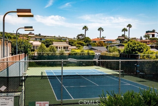 Building Photo - 27 N Vista De Catalina