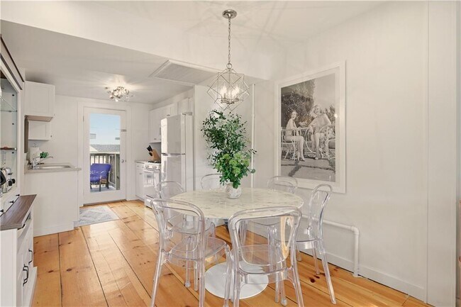 Building Photo - 38 Pope St