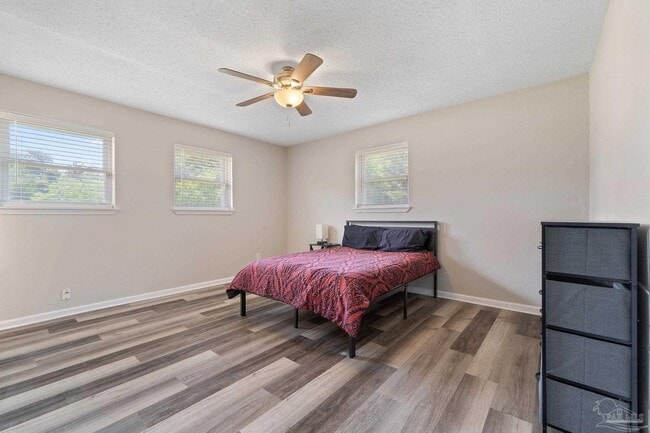 Building Photo - 8 Goodman Ln