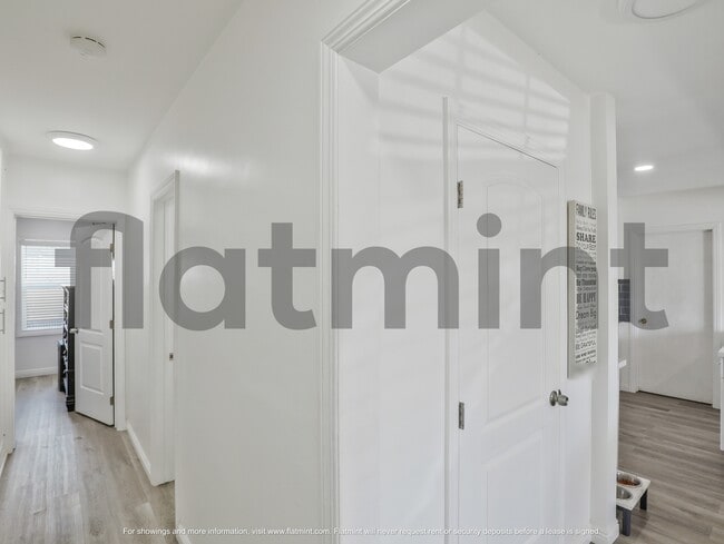 Building Photo - 3835 W 147th Pl