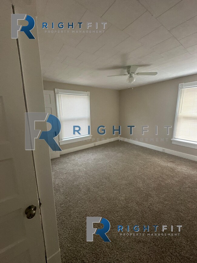 Building Photo - Charming 2 Bedroom Home in Dayton