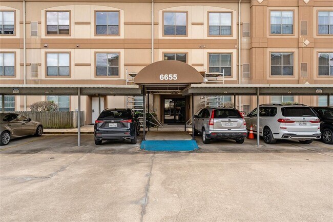 Building Photo - 6655 W Sam Houston Pkwy S