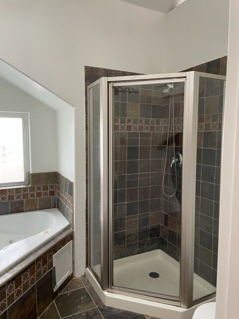 Master bedroom bath - 348 17th Ave