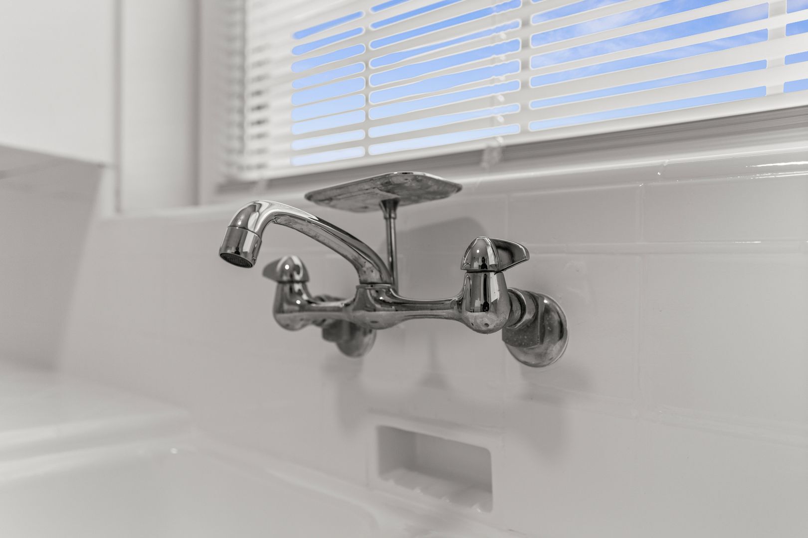 Building Photo - 801 St Louis Ave