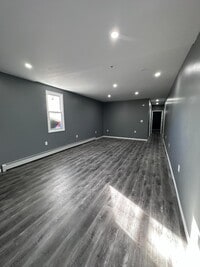 Building Photo - 153 Vine St