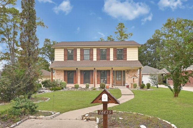 Primary Photo - 14419 Ravenhurst Ln
