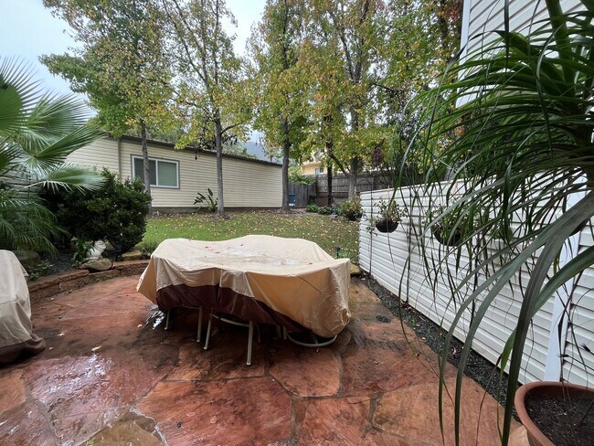 Building Photo - Very Nice Condo! 3 Miles to Cal Poly Groups Welcome Available June