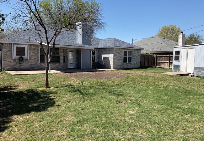 Building Photo - 4705 Colby Dr