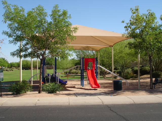 Building Photo - Beautiful Gilbert Home!