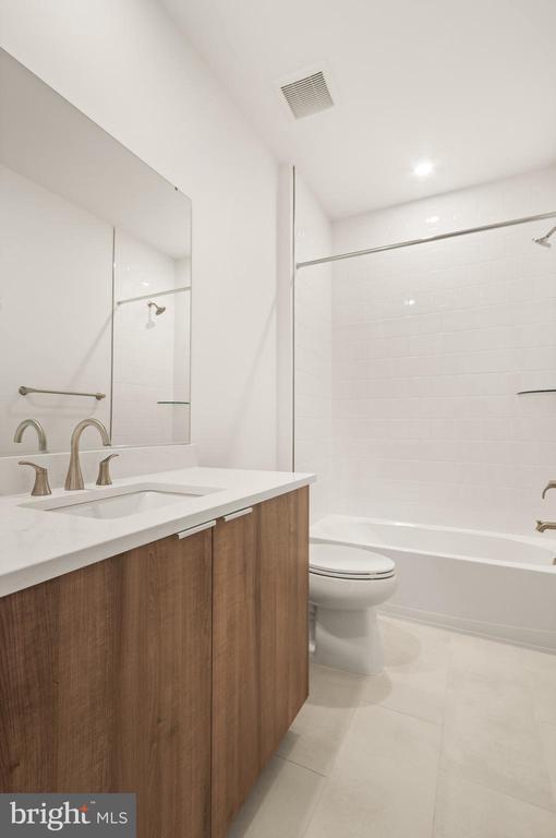 Building Photo - 849 N Manchester St