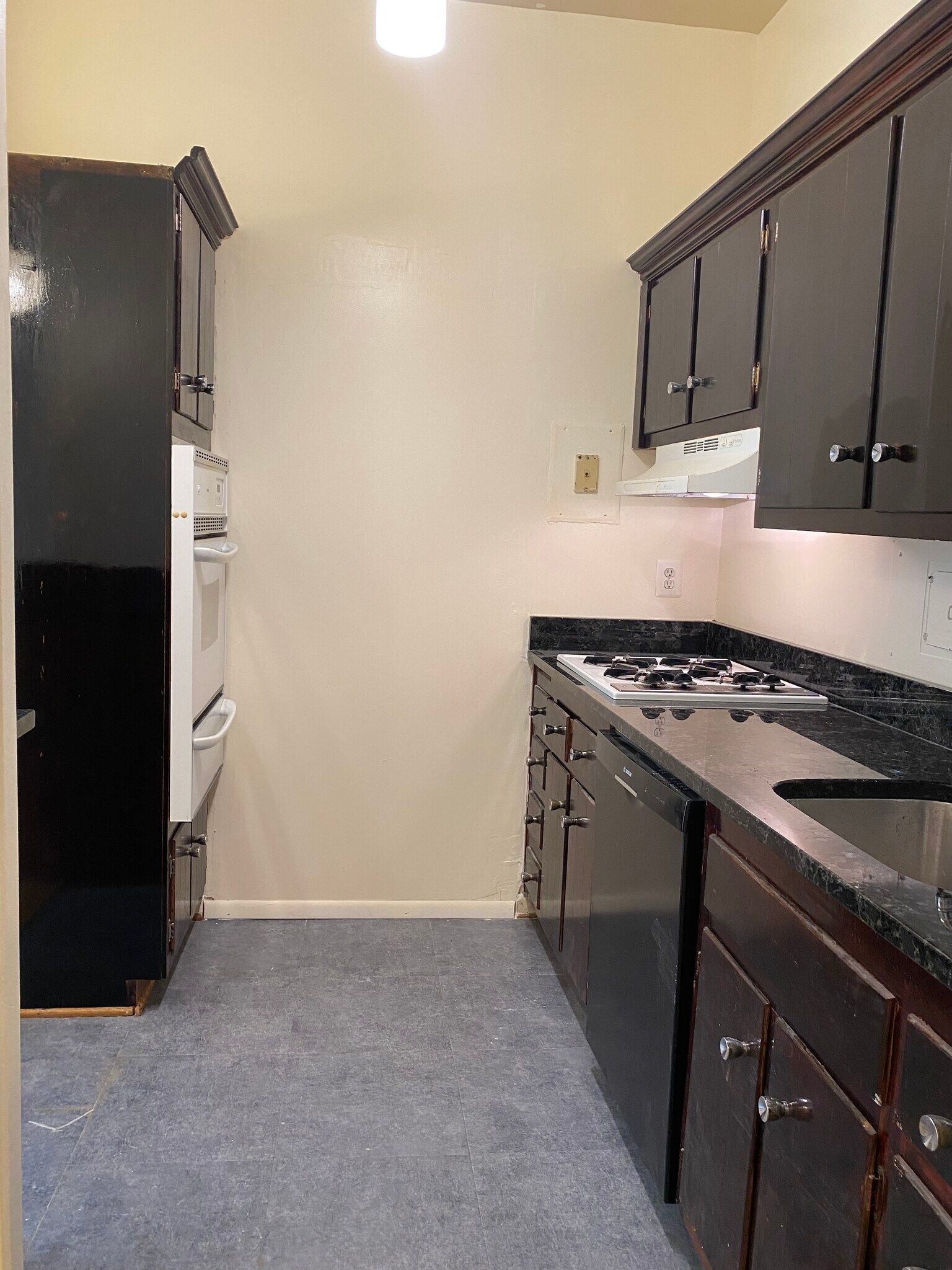 Building Photo - 10500 Rockville Pike