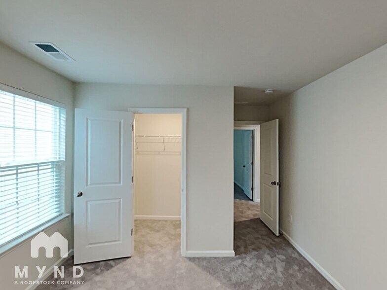 Building Photo - 16029 Seagard Cv