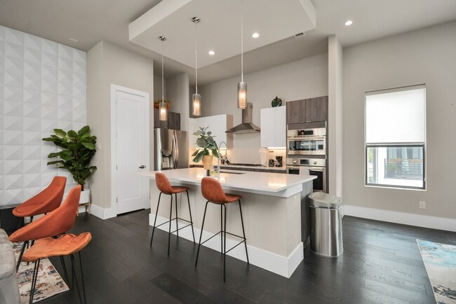 Building Photo - 1617 Wheeler Ave