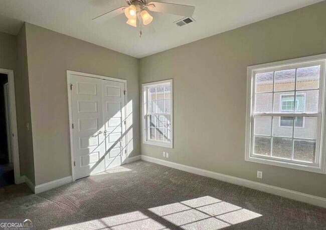 Building Photo - 118 The Villas Wy