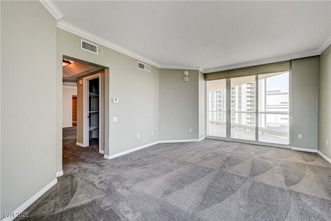 Building Photo - 2857 Paradise Rd