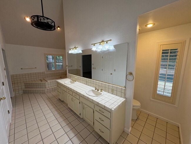 Building Photo - Entertainer delight rental home located in ''The Lakes'' subdivision Coming soon *Private Showing...