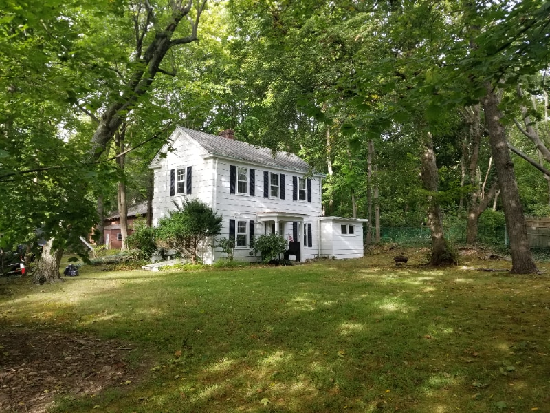 Building Photo - 126 Plainview Rd