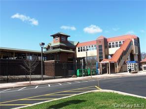 Building Photo - 126 Coachlight Square