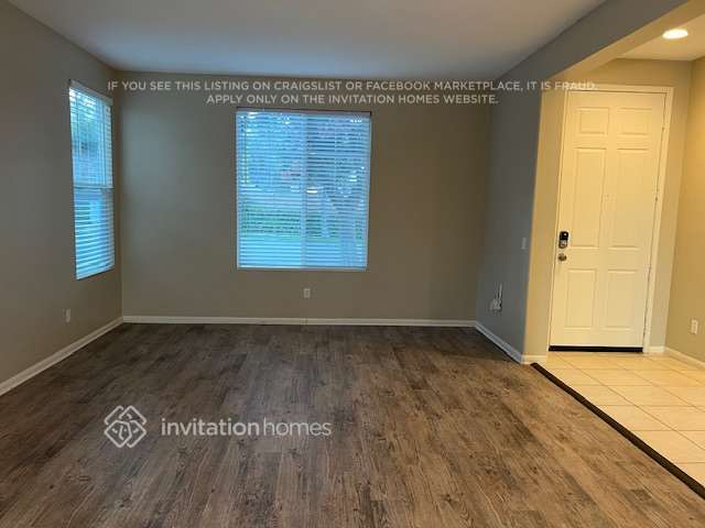 Building Photo - 3813 Holly Springs Dr