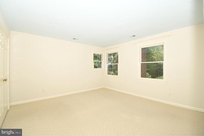 Building Photo - 26 Holly Leaf Ct