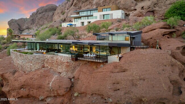 Building Photo - 4925 E Red Rock Dr
