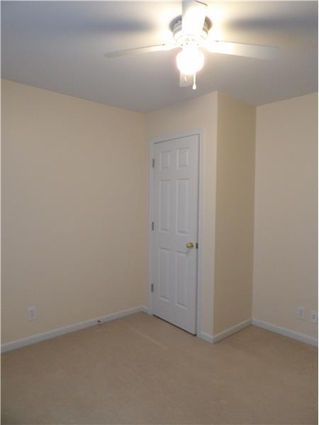 Building Photo - 10201 Hartwood Ct