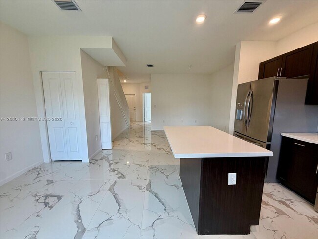 Building Photo - 18110 SW 148th Rd