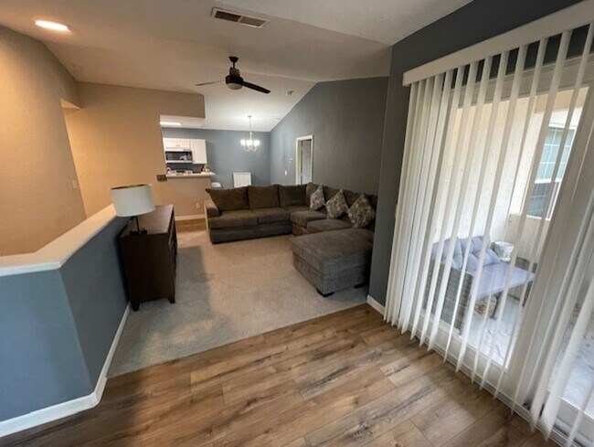 Building Photo - Plantation Point-2 Bed 2 Bath Available Now!