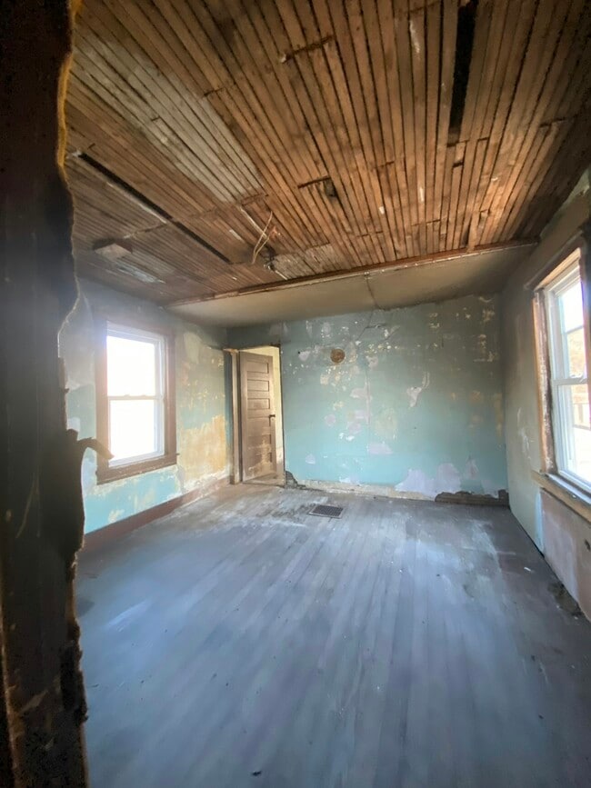 Building Photo - 5703 Lee Hwy