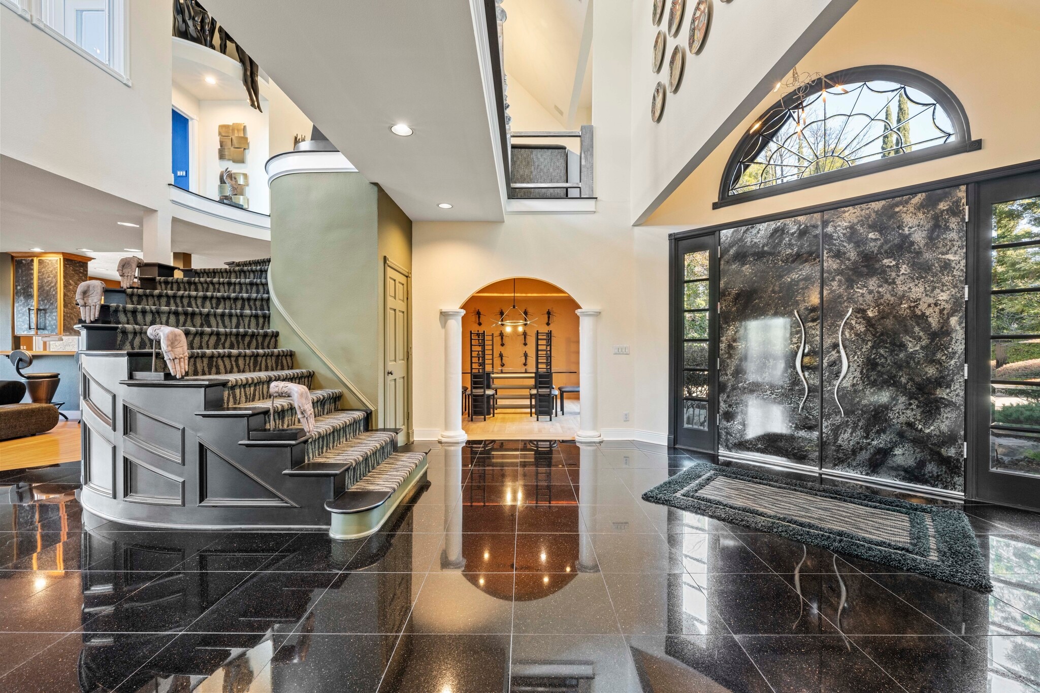 Building Photo - 8985 Vista de Lago Ct