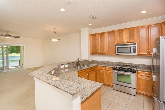 Building Photo - 175 Bayberry Cir