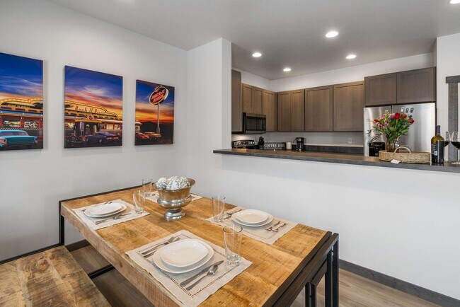 Building Photo - 2942 W Babcock St