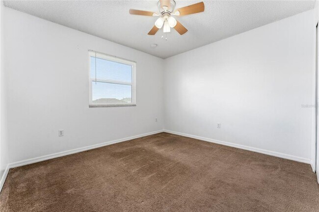 Building Photo - 637 Bittern Ct