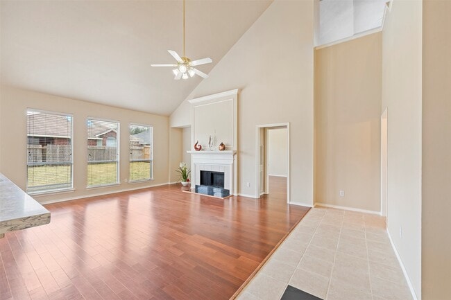 Building Photo - 7218 Broadelm Dr