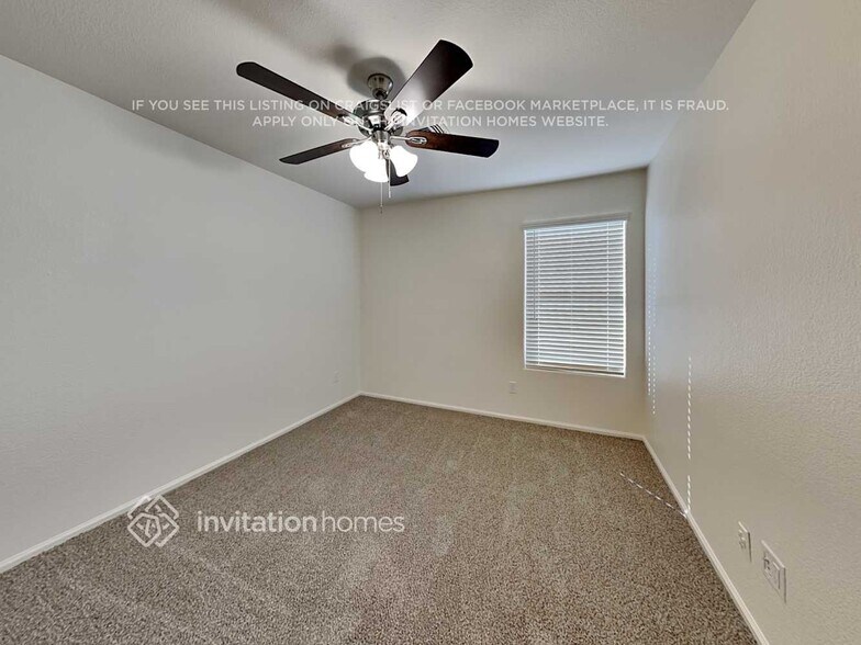 Building Photo - 2315 W Running Deer Trl