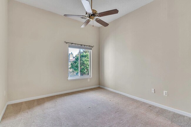 Building Photo - 11041 Villaridge Ct