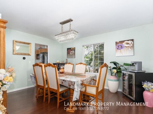 Building Photo - 20857 Brentwood Ct