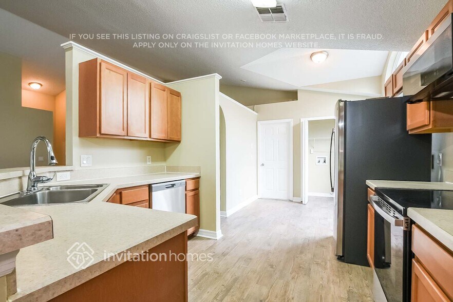 Building Photo - 12666 Maribou Cir