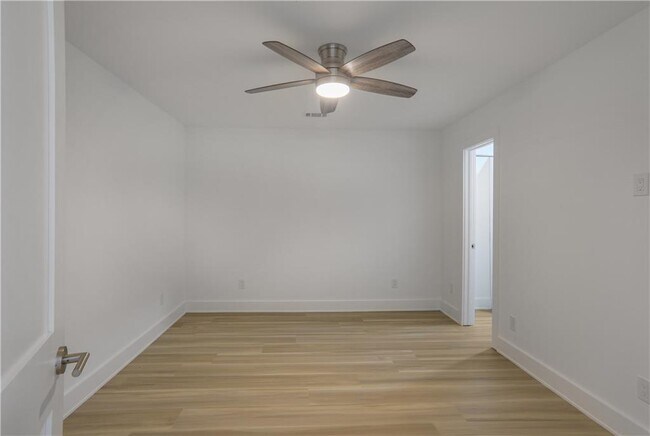 Building Photo - 2041 Briarcliff Rd NE