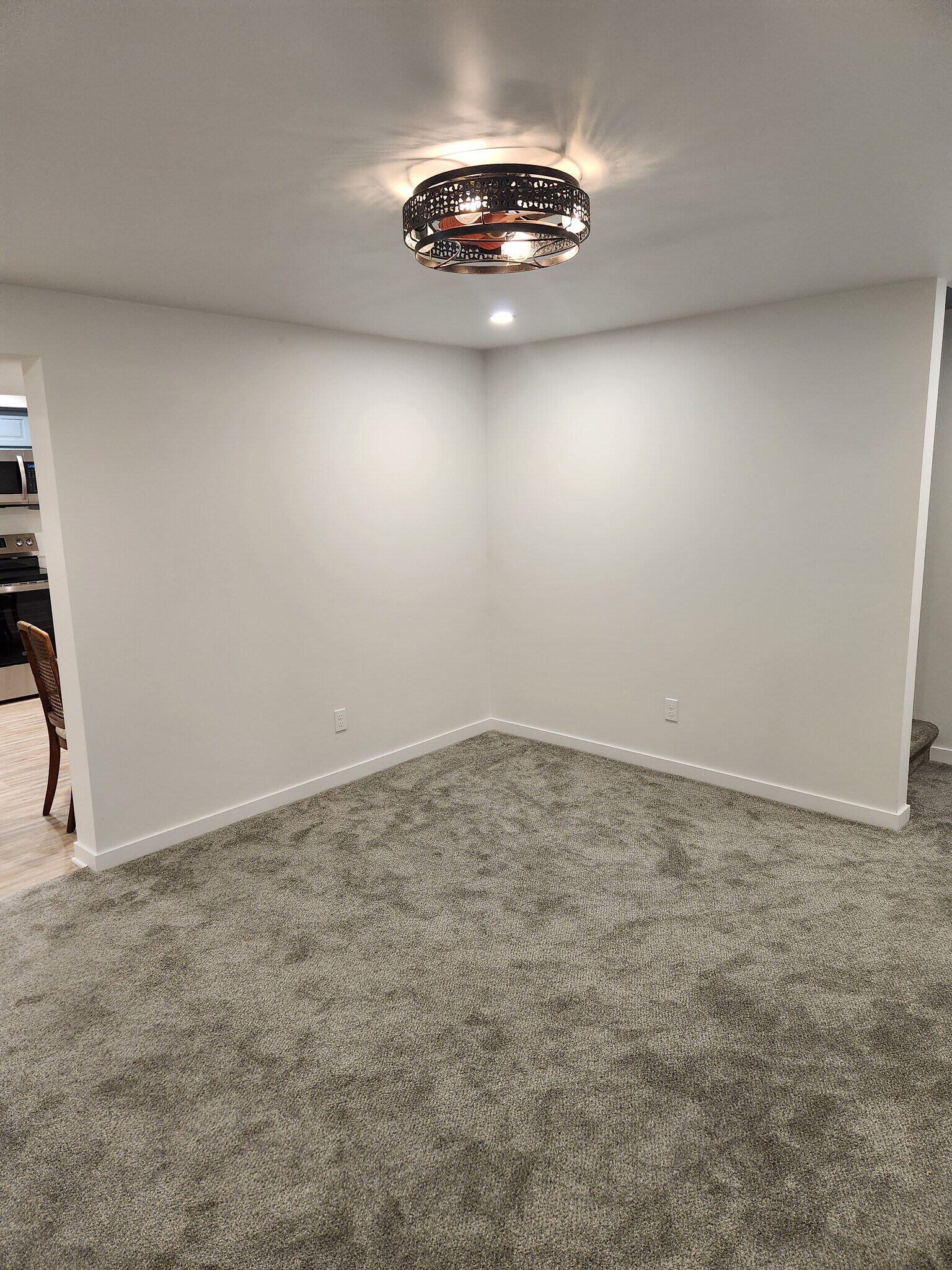 Building Photo - 3085 Summer Pl