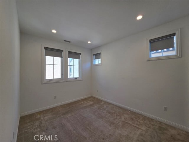 Building Photo - 20640 W Chestnut Cir