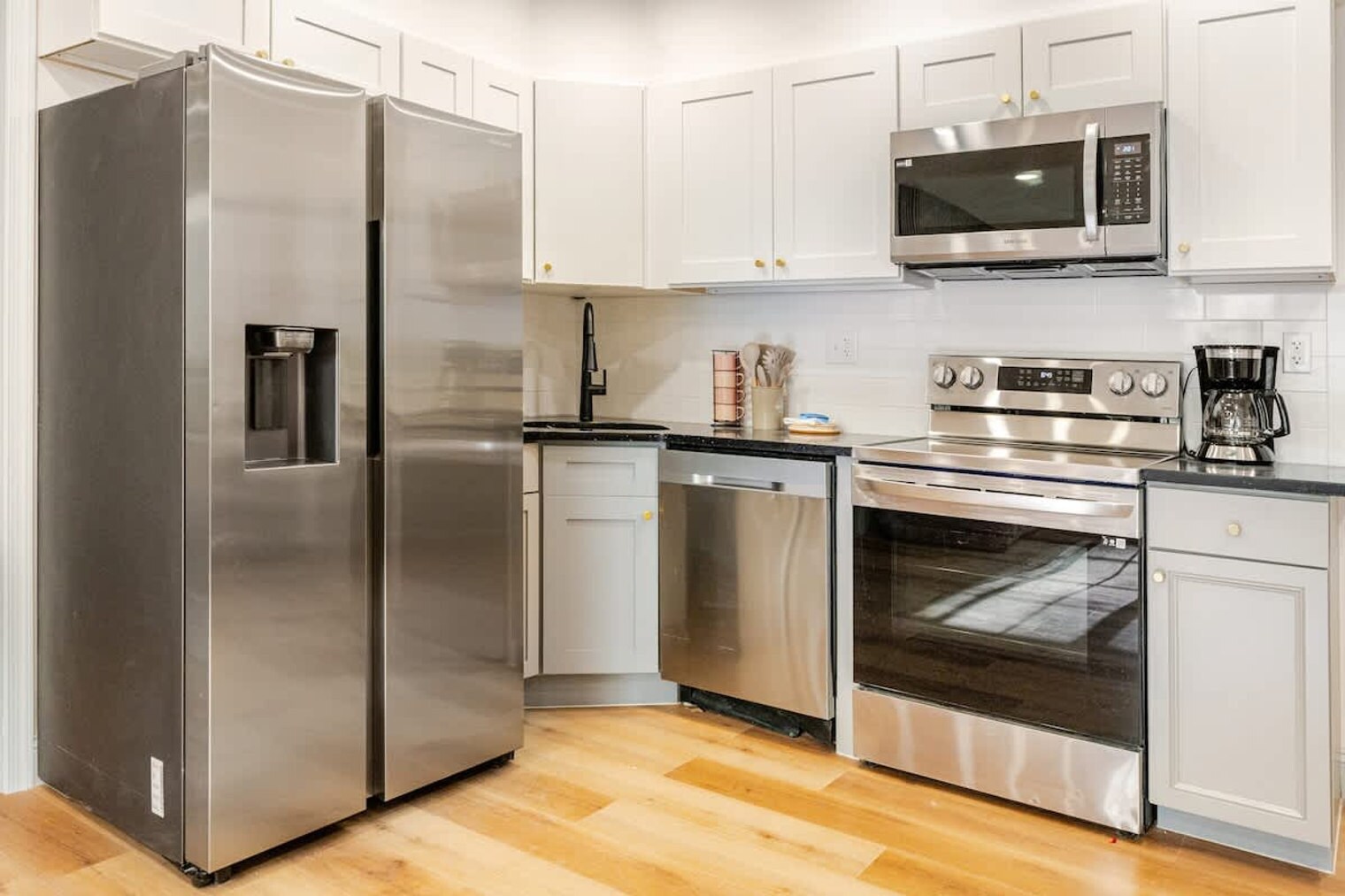 Building Photo - 1384 Ridge Ave