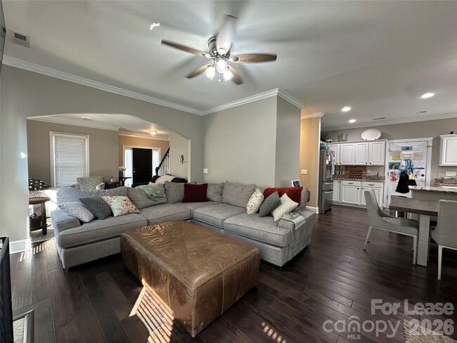 Building Photo - 819 Stargard Ct