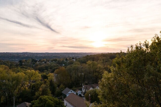 Building Photo - 1411 Brinton Rd