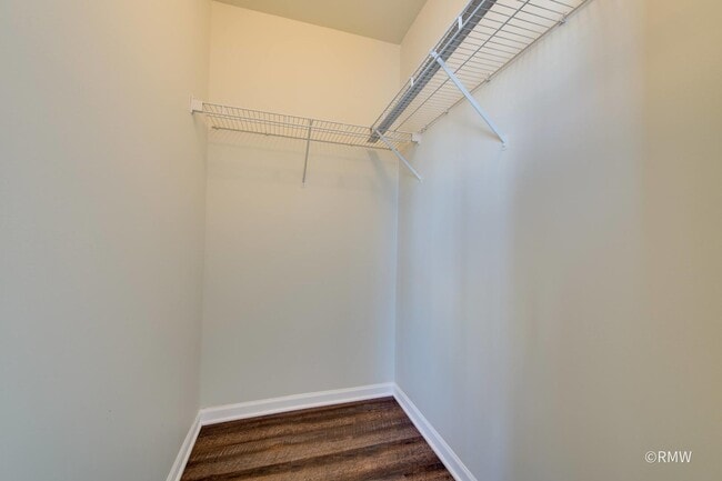 Building Photo - 27 Monarch Dr