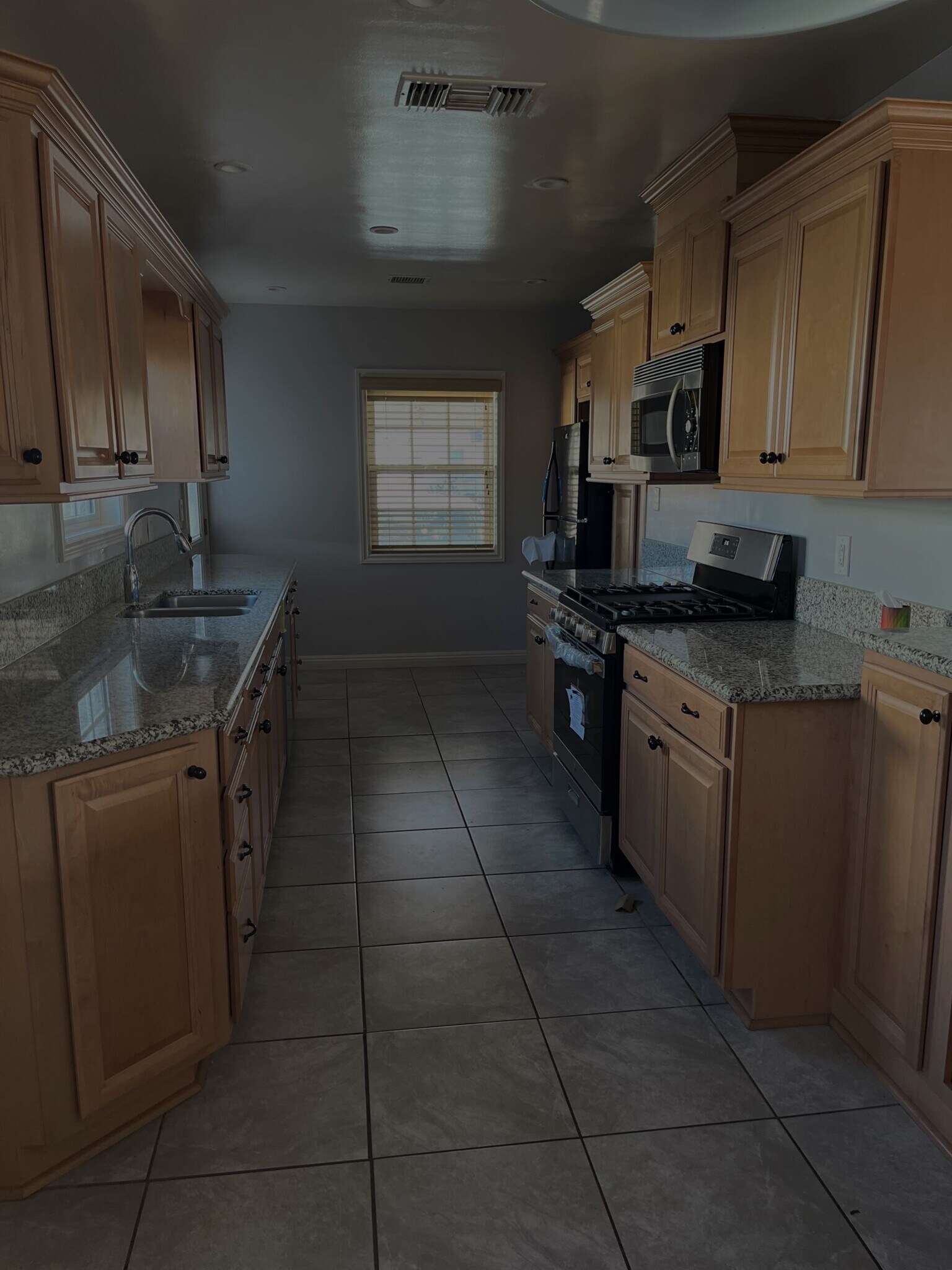 Building Photo - 1733 Lancewood Ave