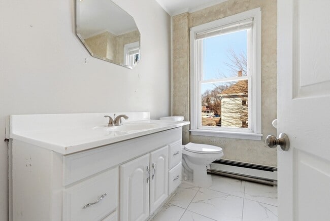 Building Photo - 21 John St